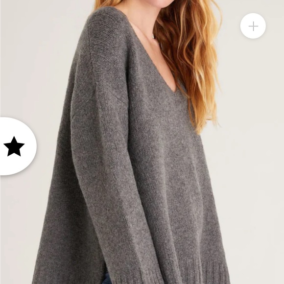 Z supply weekender v neck gray sweater never worn. Size xs - Picture 3 of 6